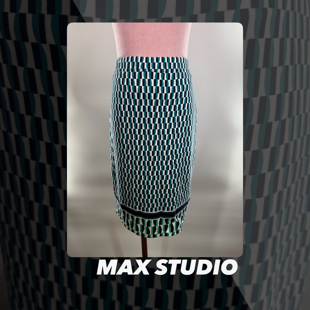 EUC Max Studio Geometric Print Pencil Skirt